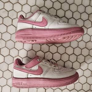 Nike Air Force 1 Girls Pink and White Sneakers